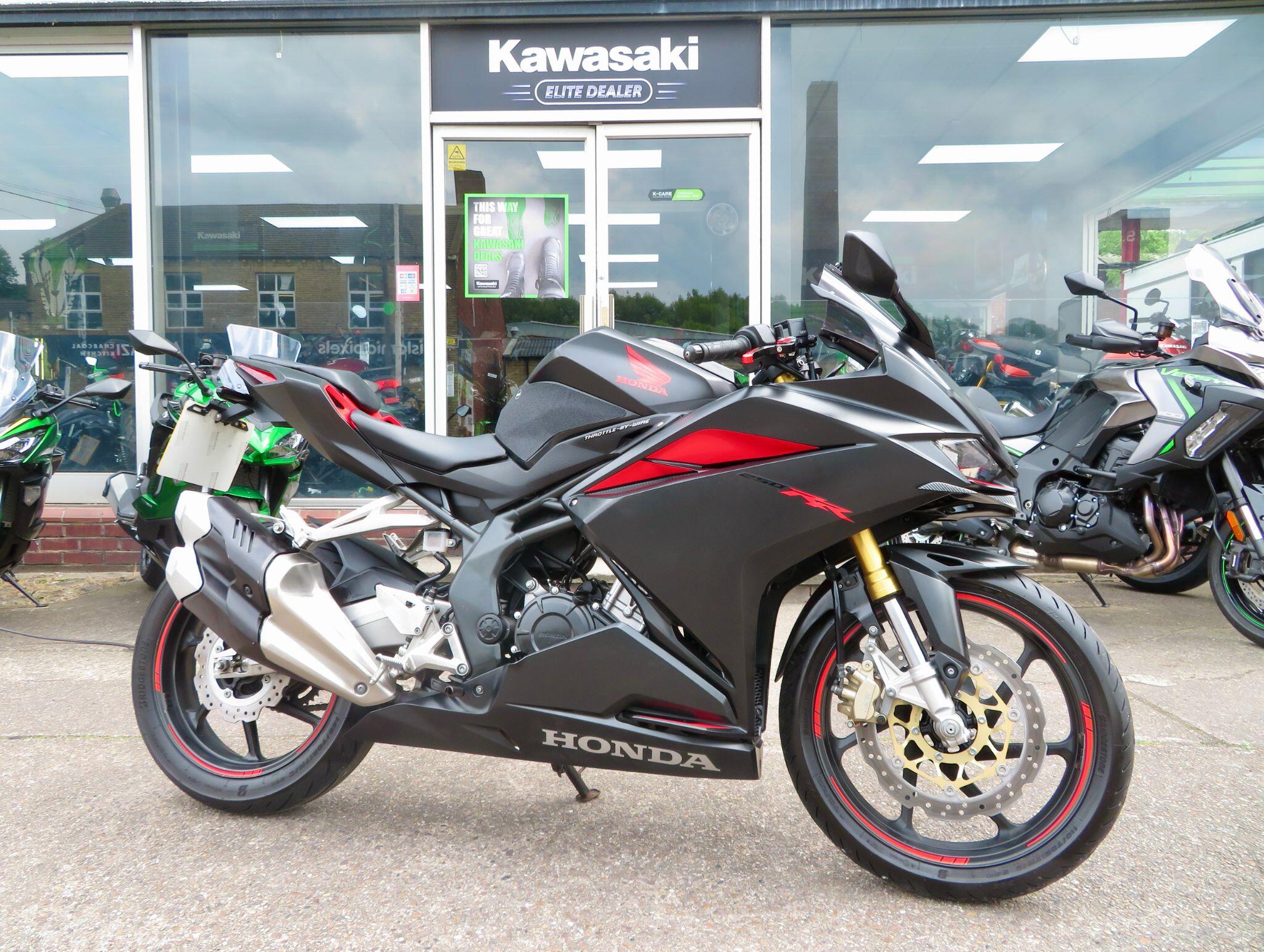 Honda CBR250R bikes for sale | AutoTrader Bikes